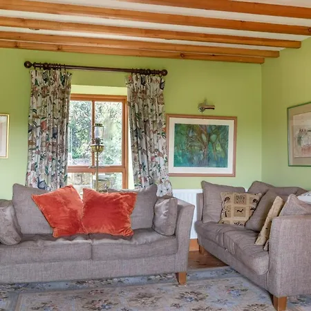 Sleeps 22 Wifi Villa