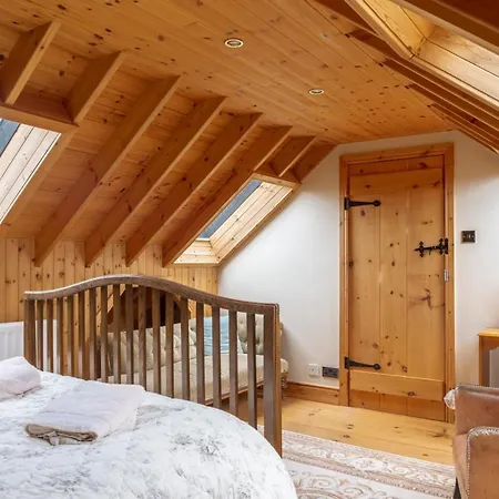 Sleeps 22 Wifi