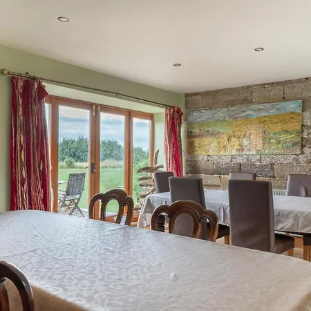 Sleeps 22 Wifi Staithes